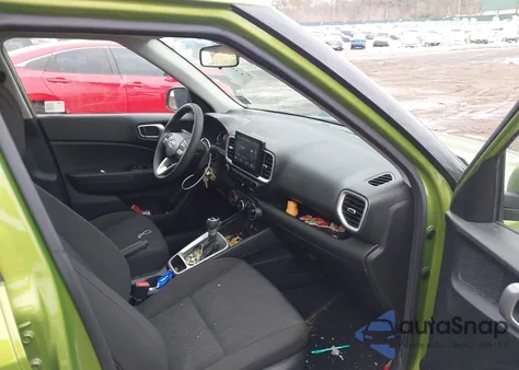 2024 Hyundai Venue Se from USA, damaged, VIN KMHRB8A38RU318961